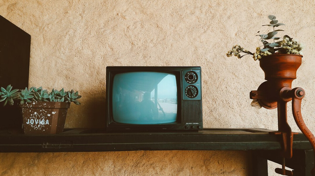 retro tv commercial